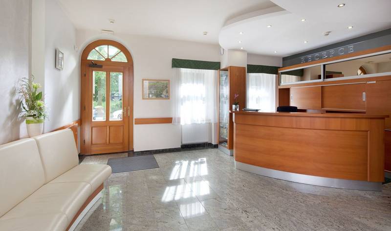 Hotel Reza ****