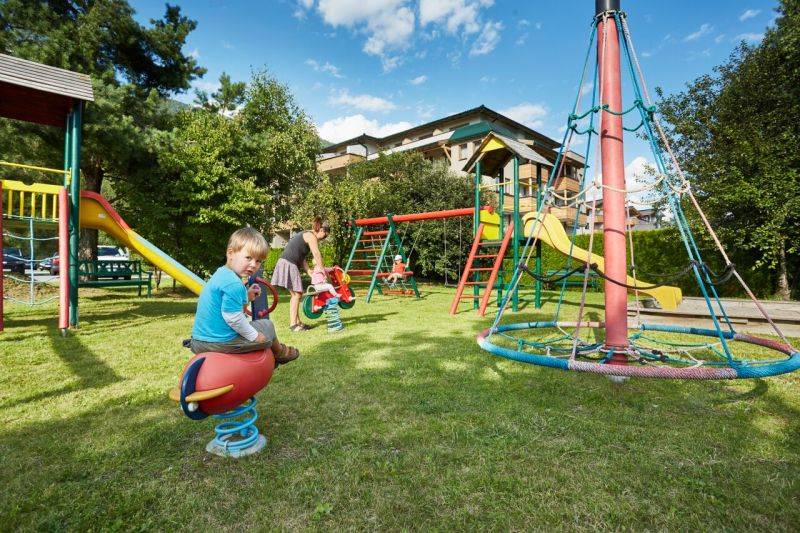 Ubytování s polopenzí ZIMA 