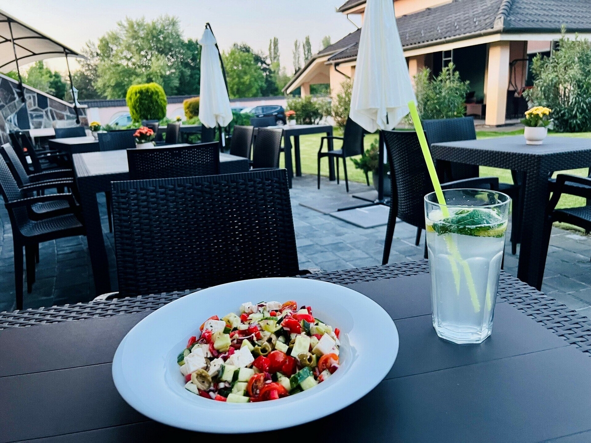 Harmonie na koupališti Velký Meder