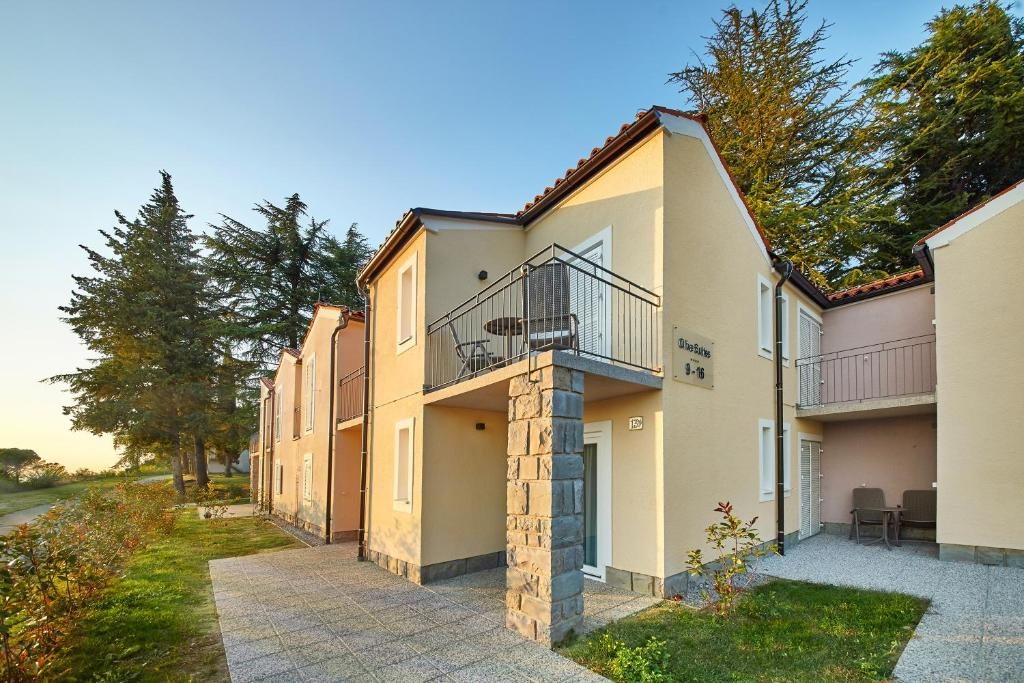 Olive Suites ****