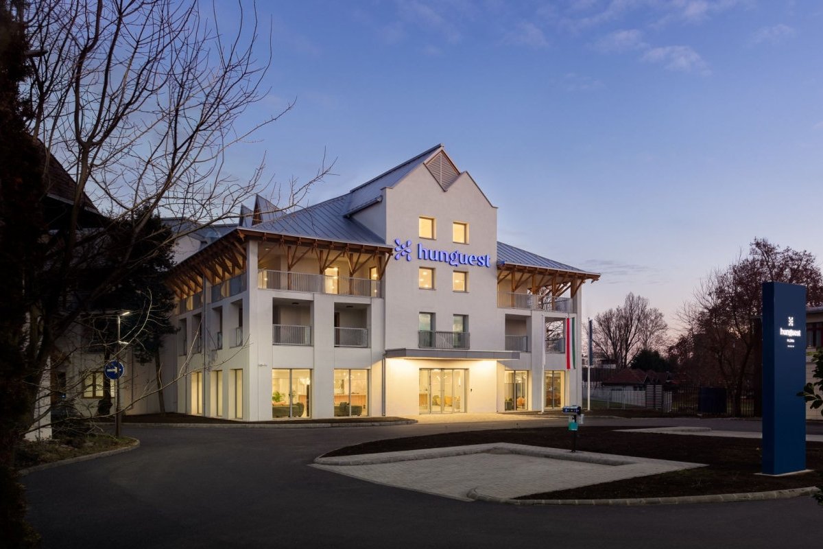 Hunguest Hotel Flóra ****