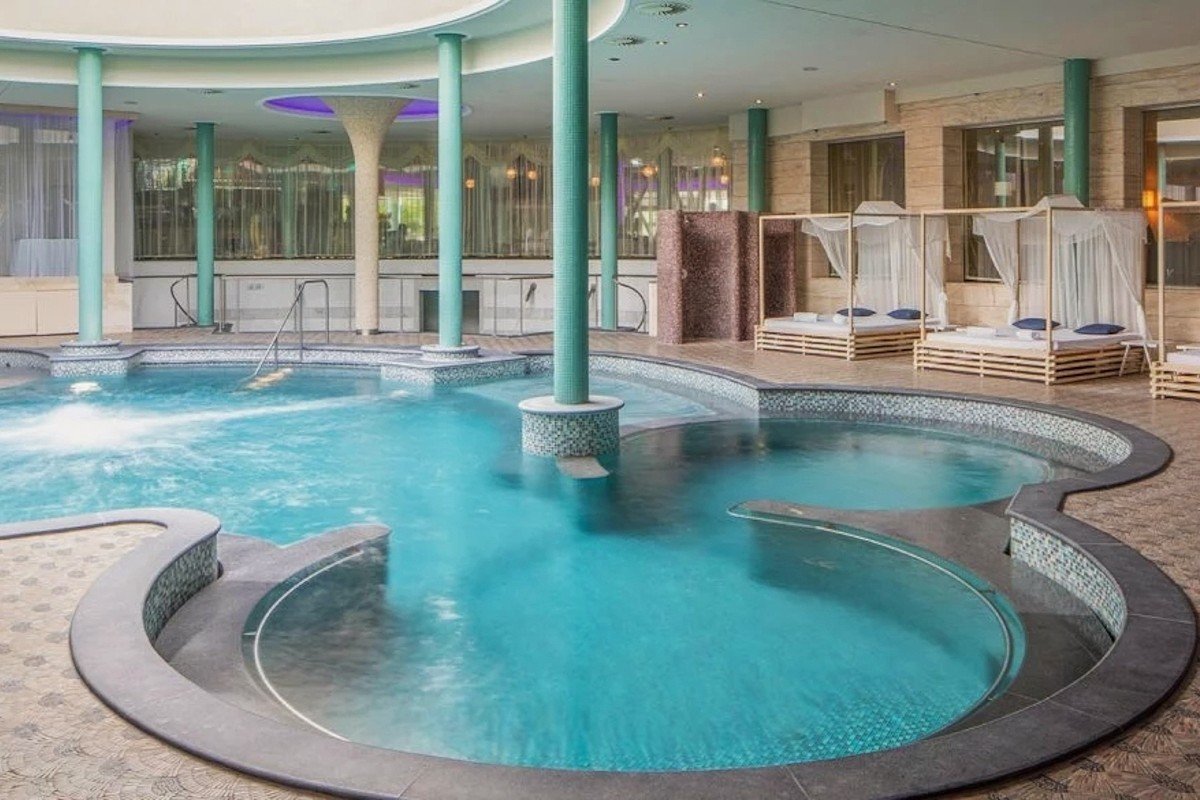 Ubytování s polopenzí