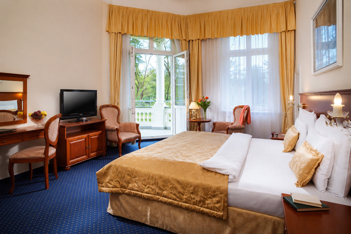 Superior