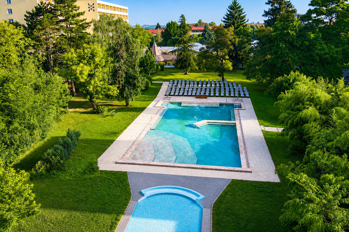 Hunguest Hotel Helios ****