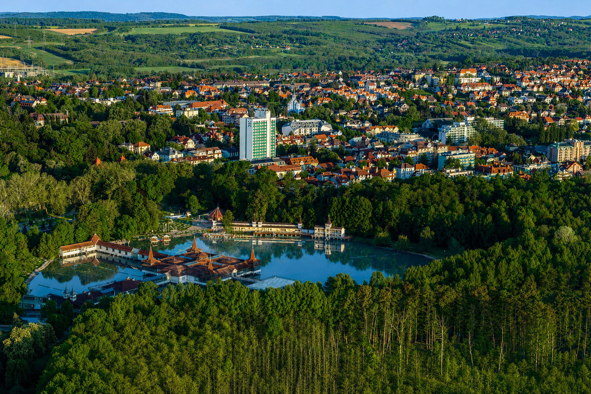 Hunguest Hotel Panorama ***
