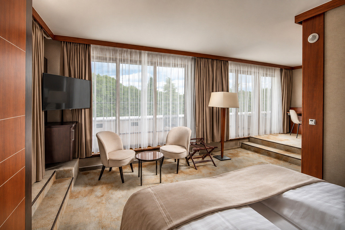 Top Floor Suite